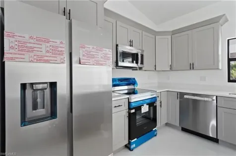 1213 NW 22nd Place Cape Coral FL 33993