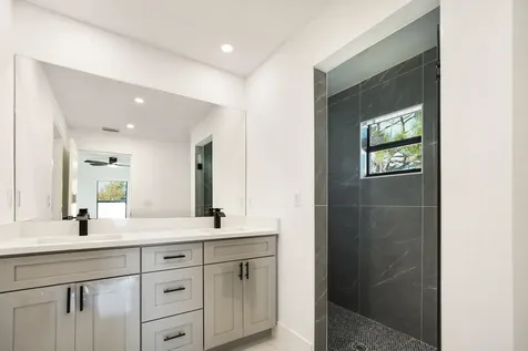 1213 NW 22nd Place Cape Coral FL 33993