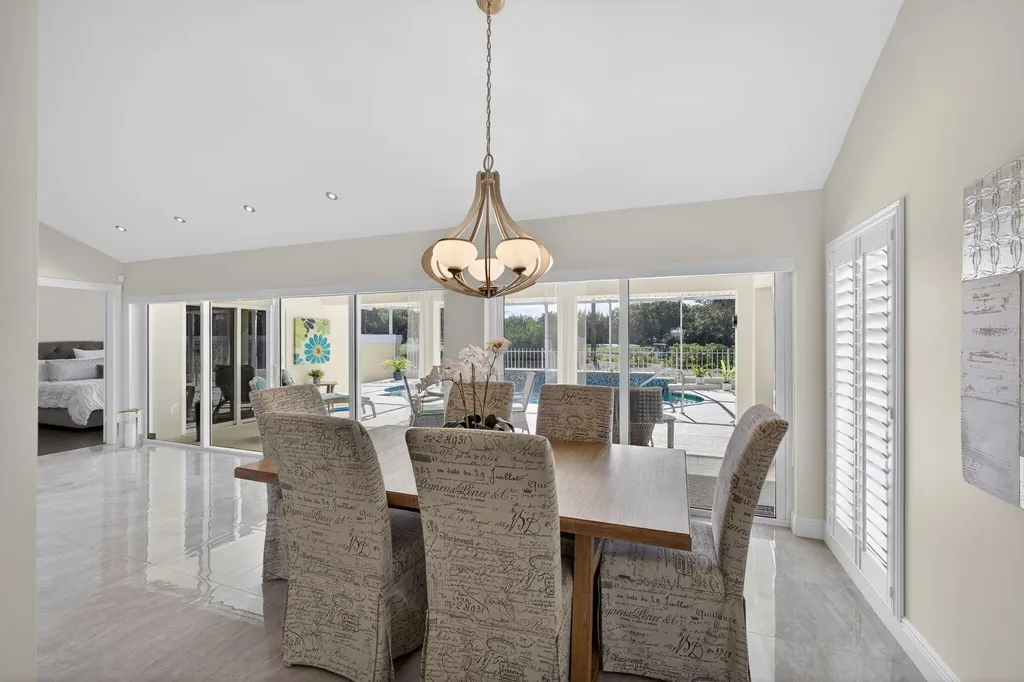 2294 Saratoga Bay Drive West Palm Beach FL 33409
