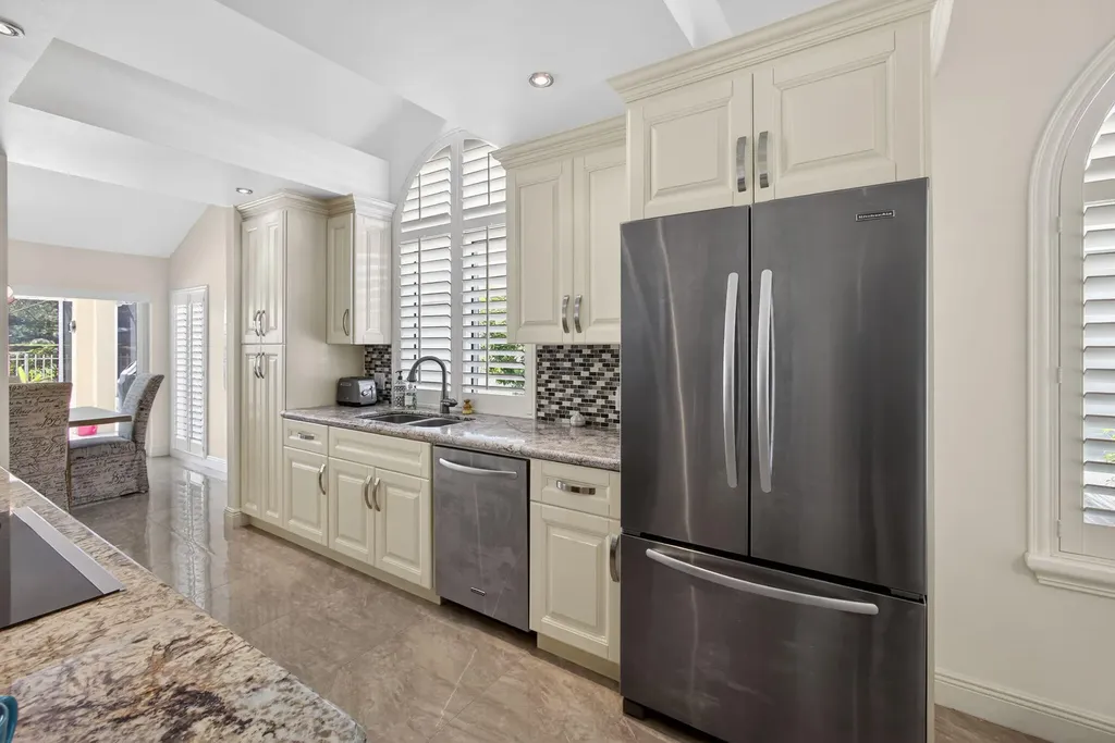 2294 Saratoga Bay Drive West Palm Beach FL 33409