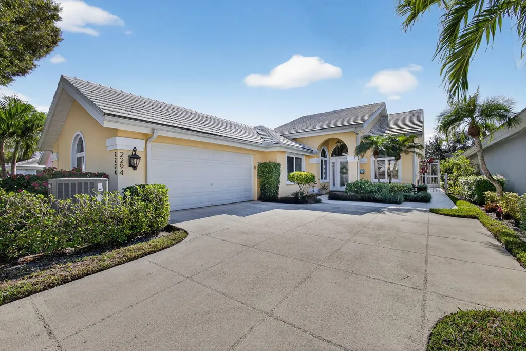 2294 Saratoga Bay Drive West Palm Beach FL 33409