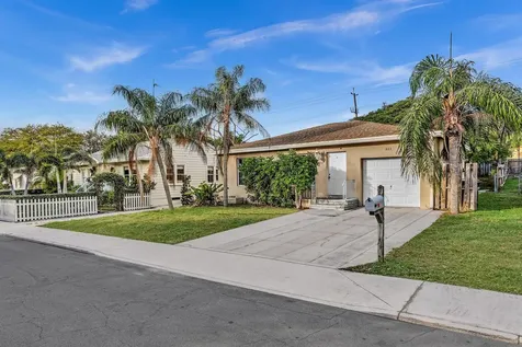 811 N B Street Lake Worth Beach FL 33460