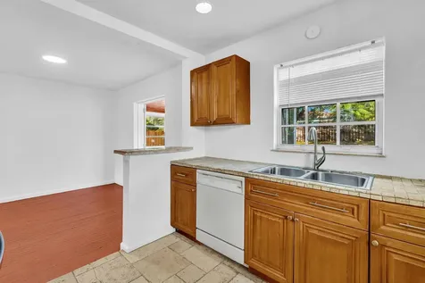 811 N B Street Lake Worth Beach FL 33460