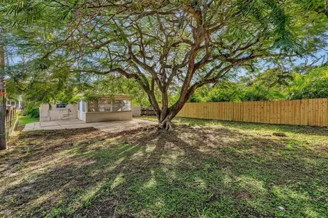 811 N B Street Lake Worth Beach FL 33460