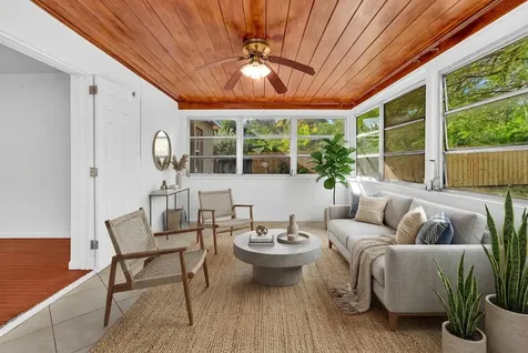 811 N B Street Lake Worth Beach FL 33460