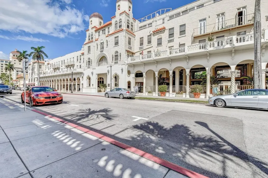235 Sunrise Avenue Palm Beach FL 33480