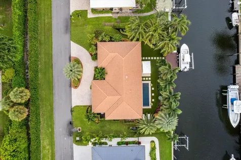 8884 SE Pelican Island Way Hobe Sound FL 33455