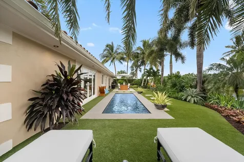 8884 SE Pelican Island Way Hobe Sound FL 33455
