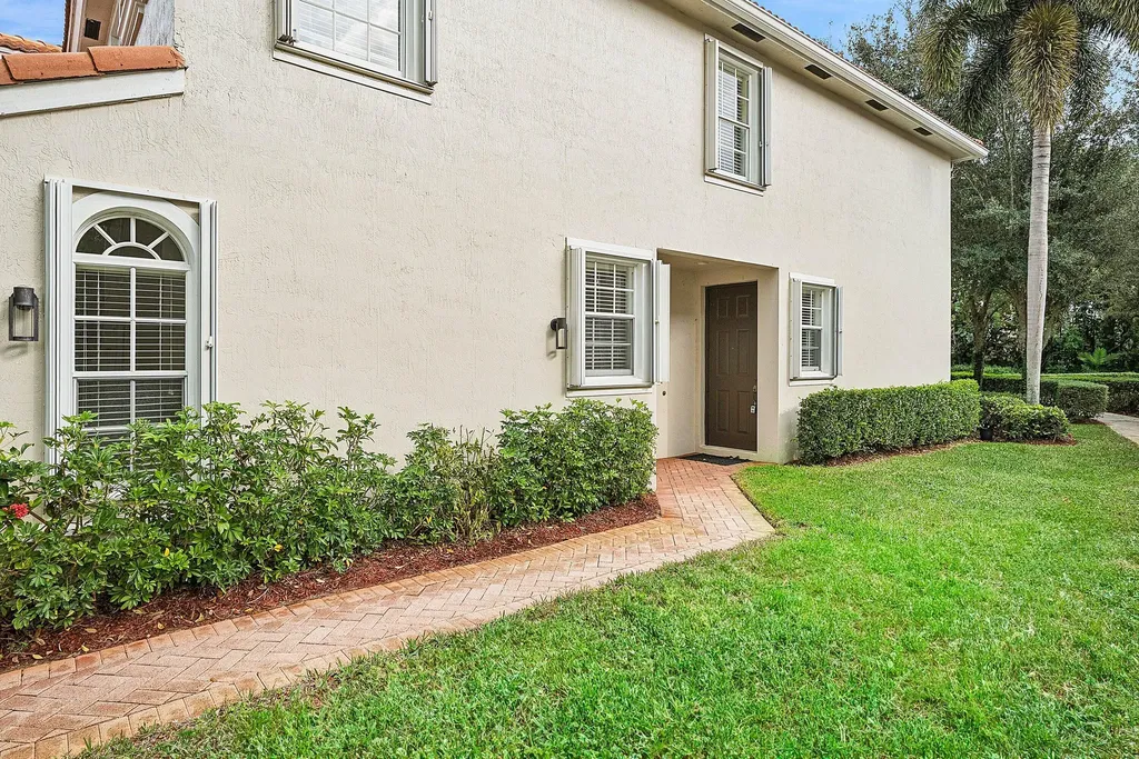 16088 Poppyseed Circle Delray Beach FL 33484