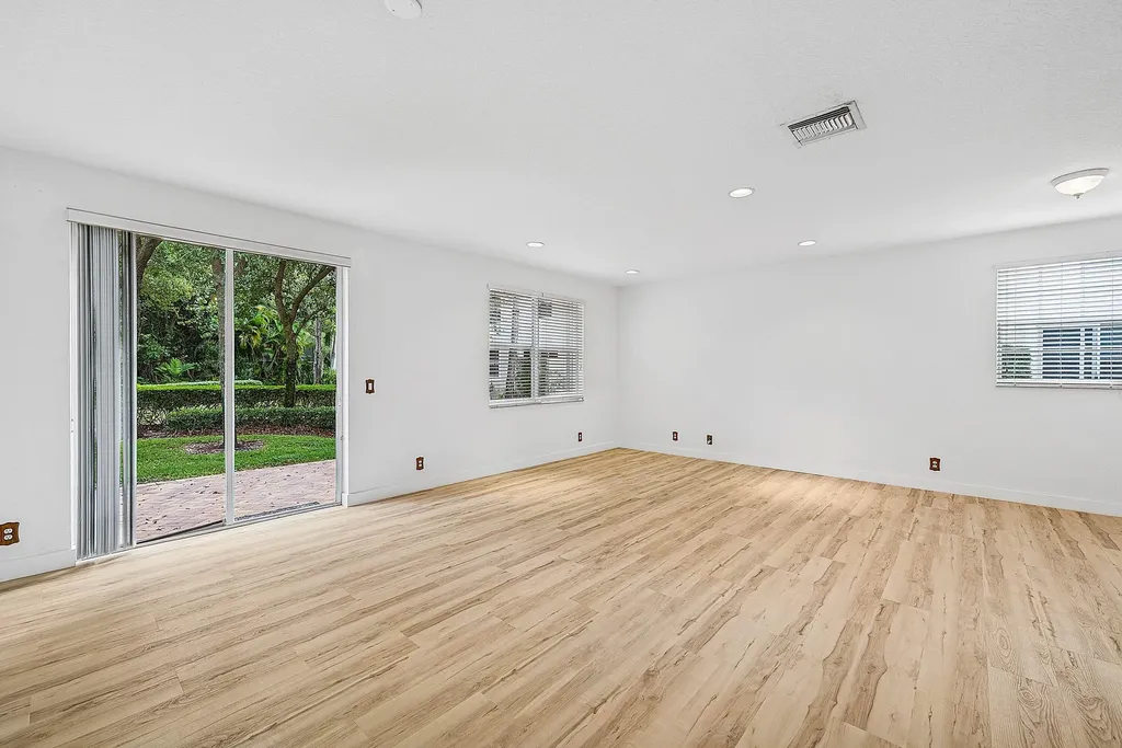 16088 Poppyseed Circle Delray Beach FL 33484