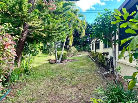 8011 SE Homestead Avenue Hobe Sound FL 33455
