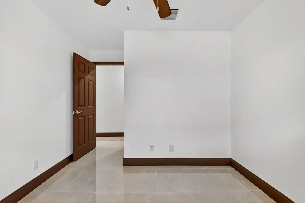 2932 Saginaw Avenue West Palm Beach FL 33409