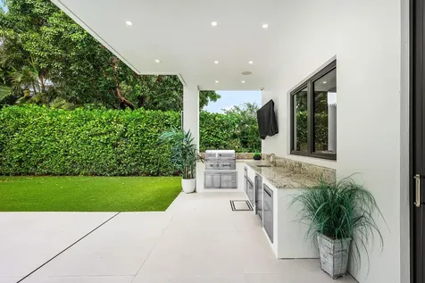2391 Areca Palm Road Boca Raton FL 33432