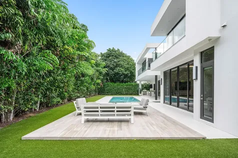 2391 Areca Palm Road Boca Raton FL 33432