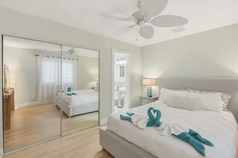 1905 Meadow Court Palm Springs FL 33406