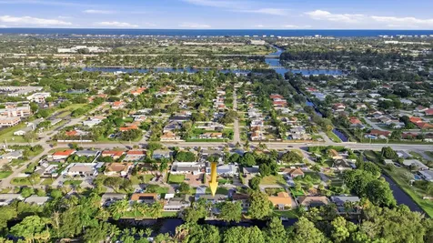 1905 Meadow Court Palm Springs FL 33406