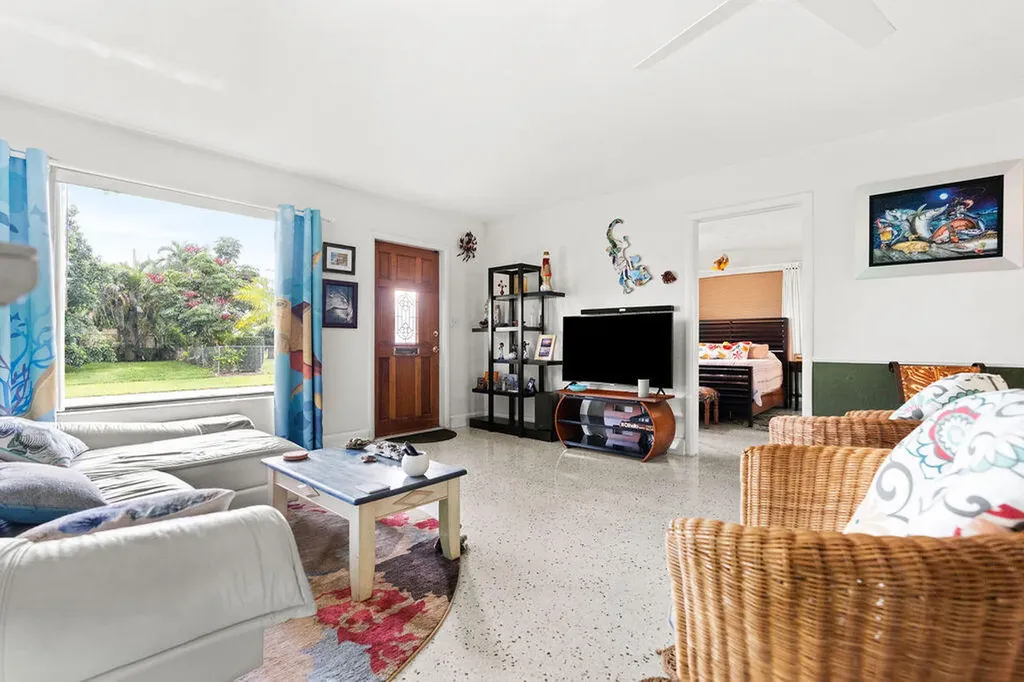 1613 Nanette Court Lake Worth FL 33461