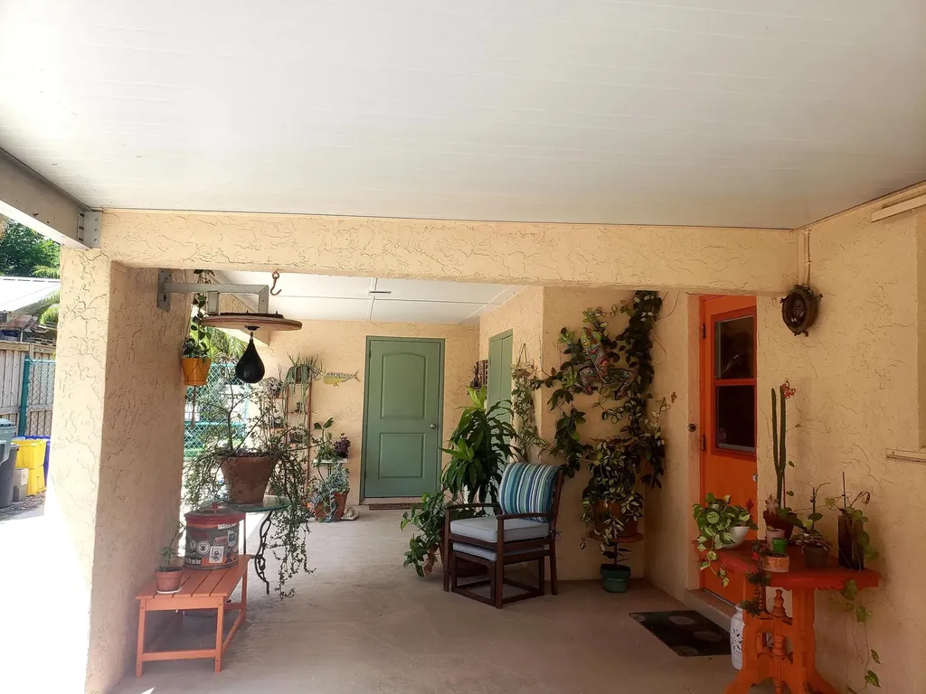 1613 Nanette Court Lake Worth FL 33461
