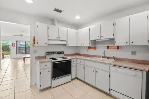 8094 SE Villa Circle Hobe Sound FL 33455