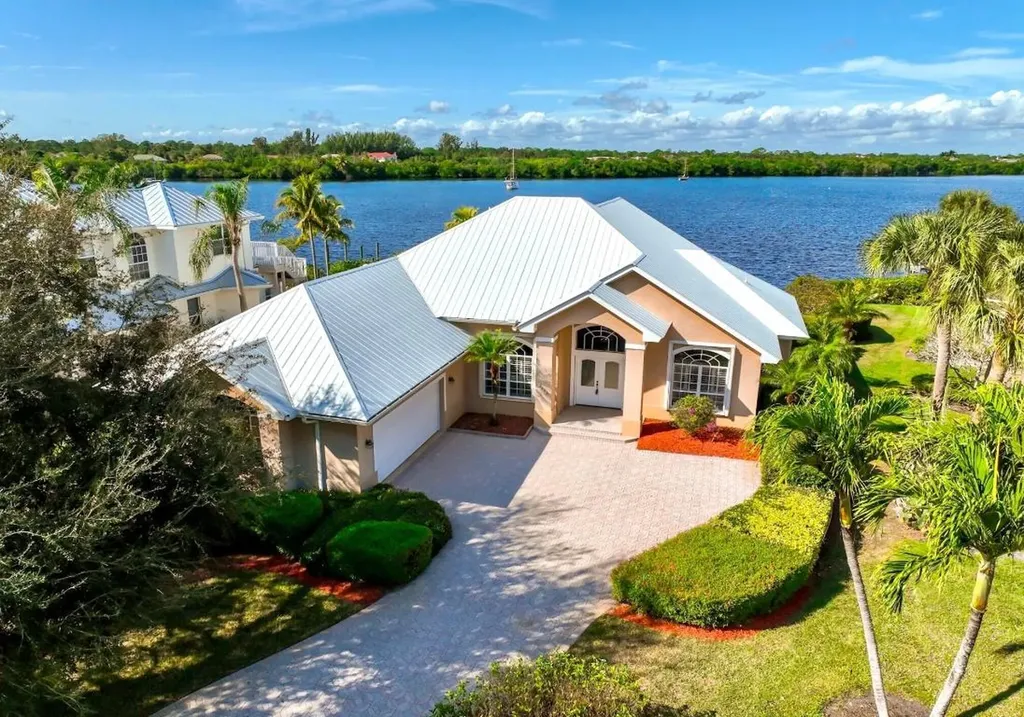 3283 SE River Vista Drive Port St Lucie FL 34952