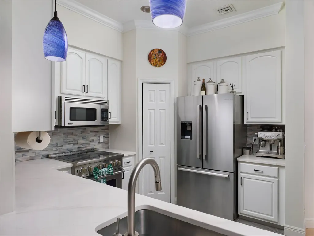 284 Clocktower Drive Jupiter FL 33458