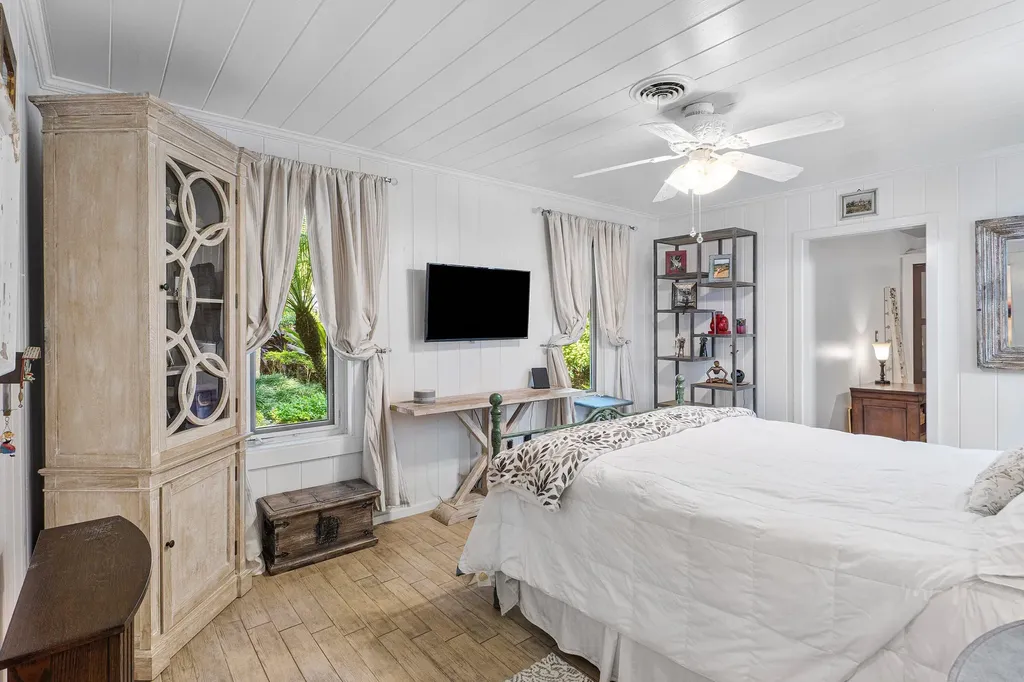 802 NE 2nd Street Delray Beach FL 33483