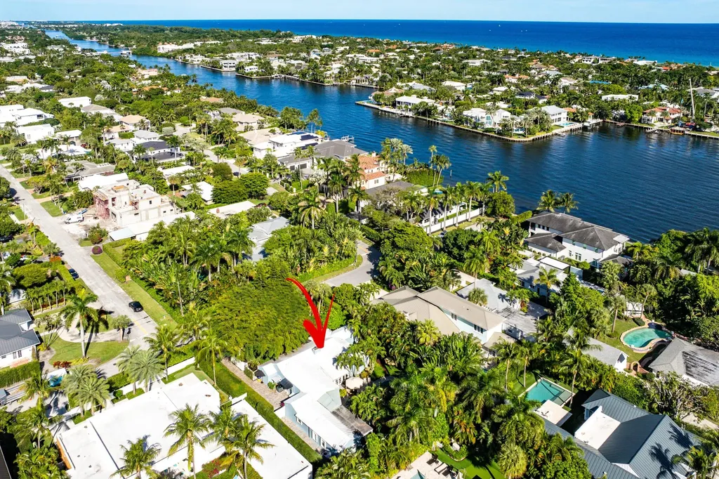 802 NE 2nd Street Delray Beach FL 33483