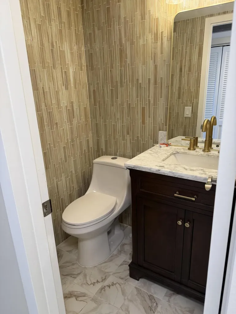 4067 Yarmouth D Boca Raton FL 33434