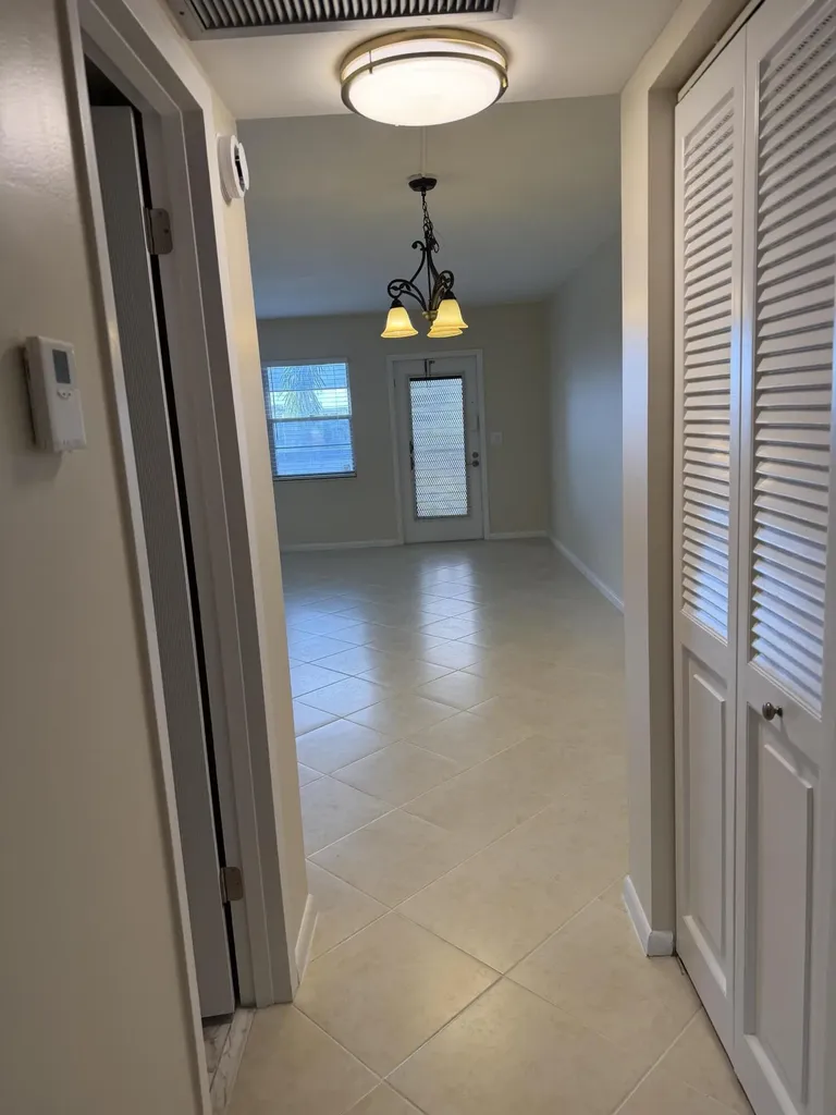 4067 Yarmouth D Boca Raton FL 33434