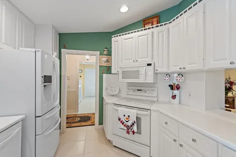 9054 SE Hawks Nest Court Hobe Sound FL 33455