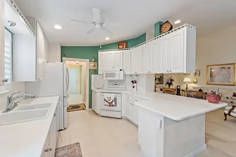 9054 SE Hawks Nest Court Hobe Sound FL 33455