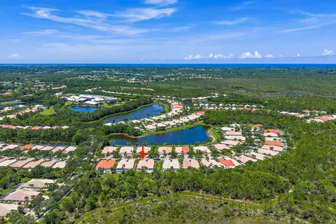 9054 SE Hawks Nest Court Hobe Sound FL 33455