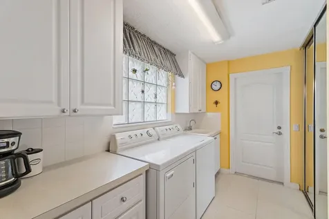 9054 SE Hawks Nest Court Hobe Sound FL 33455