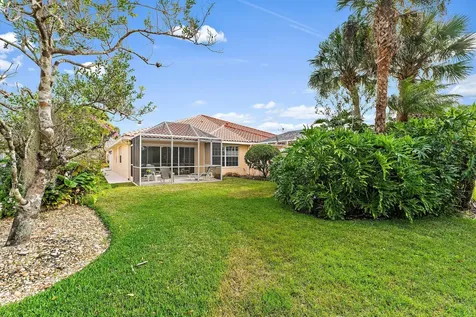 9054 SE Hawks Nest Court Hobe Sound FL 33455