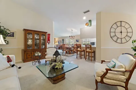 9054 SE Hawks Nest Court Hobe Sound FL 33455