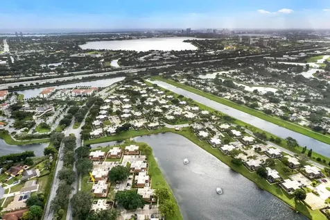234 Charter Way West Palm Beach FL 33407