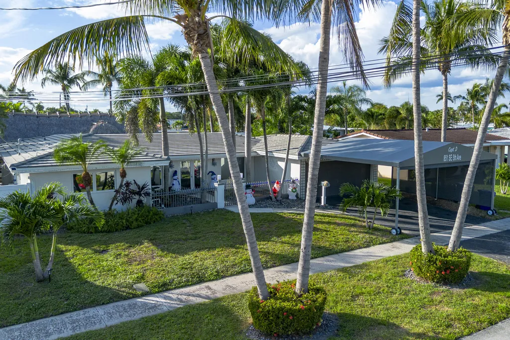851 SE 5th Avenue Pompano Beach FL 33060