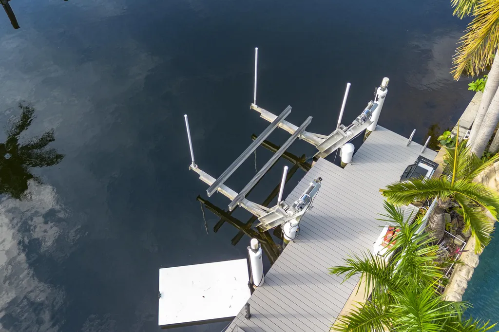 851 SE 5th Avenue Pompano Beach FL 33060