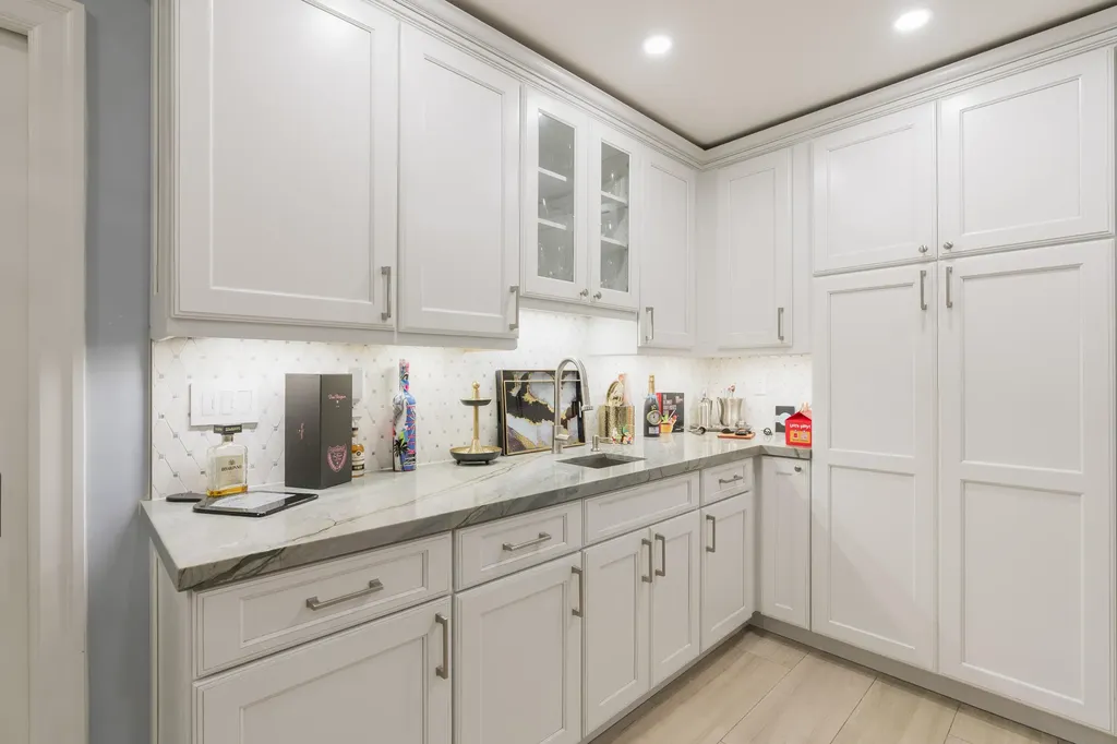 851 SE 5th Avenue Pompano Beach FL 33060