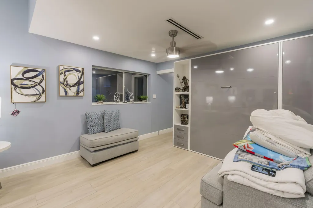 851 SE 5th Avenue Pompano Beach FL 33060