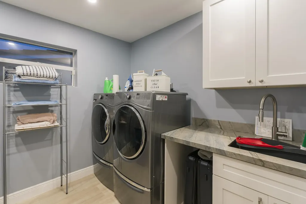 851 SE 5th Avenue Pompano Beach FL 33060