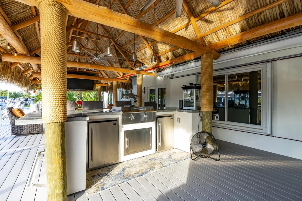 851 SE 5th Avenue Pompano Beach FL 33060