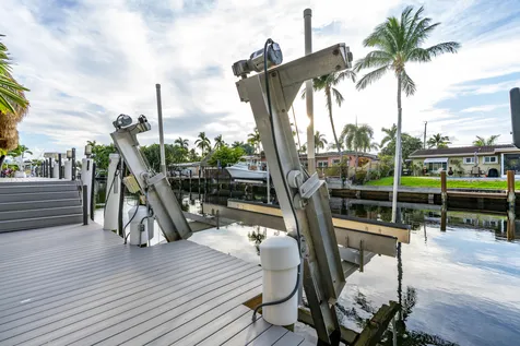 851 SE 5th Avenue Pompano Beach FL 33060