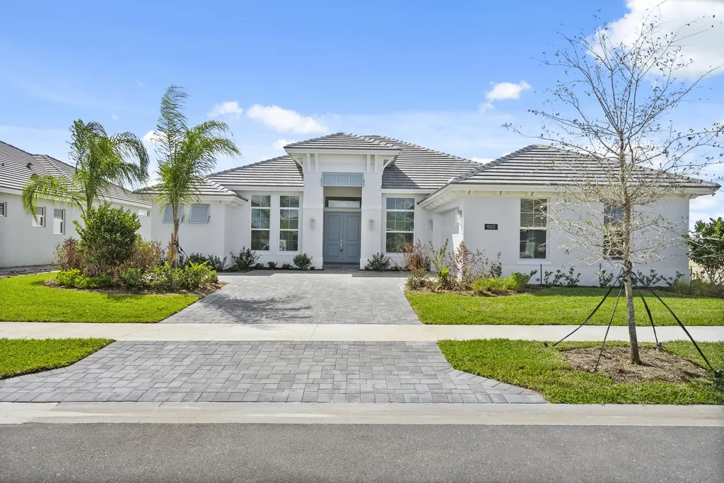 9203 SW Pinnacle Place Port St Lucie FL 34987