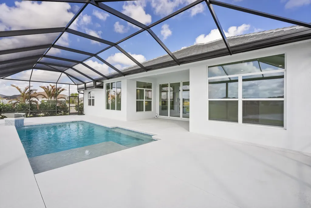 9203 SW Pinnacle Place Port St Lucie FL 34987