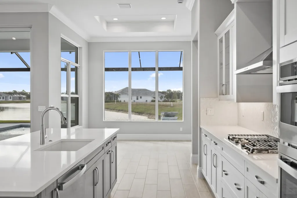 9203 SW Pinnacle Place Port St Lucie FL 34987