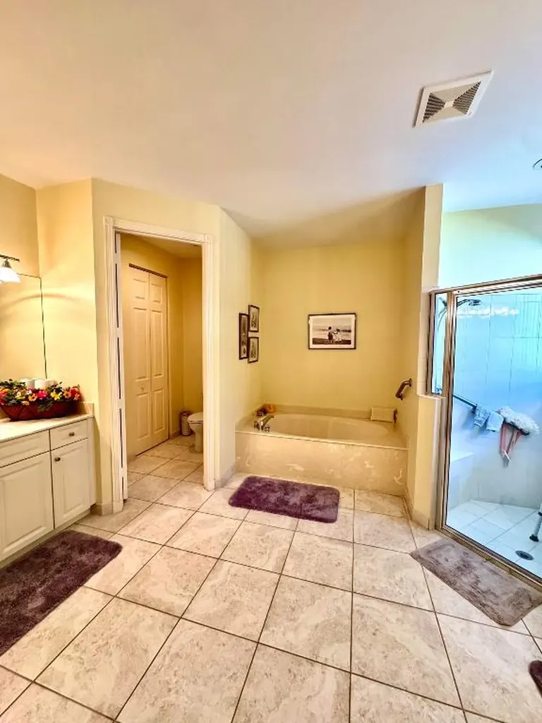 8041 E Via Grande Boynton Beach FL 33437