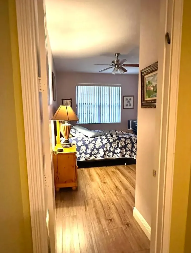 8041 E Via Grande Boynton Beach FL 33437