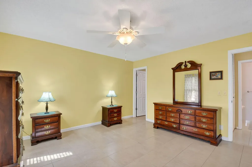 676 Laconia Circle Lake Worth FL 33467