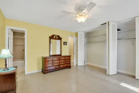 676 Laconia Circle Lake Worth FL 33467